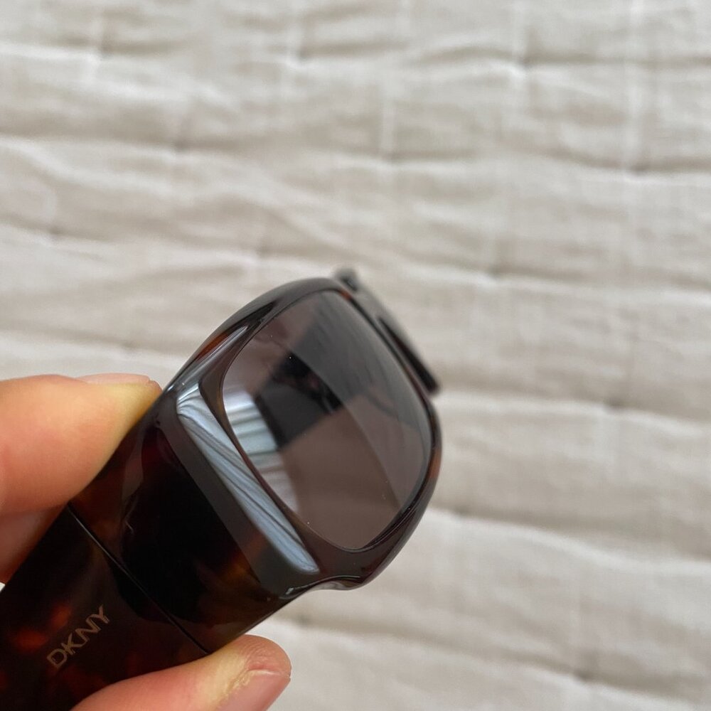 Vintage 90's DKNY Sunnies - Picture 4 of 5